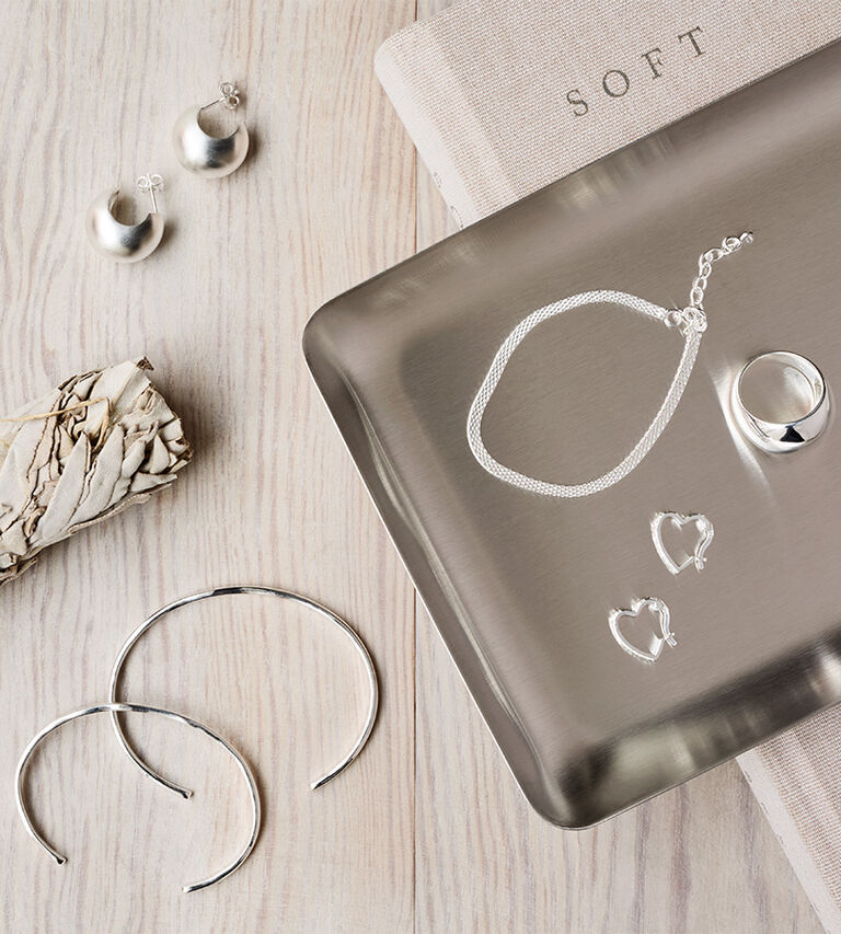 Black Days | Sparen Sie 20–50 % auf ausgewählten Schmuck