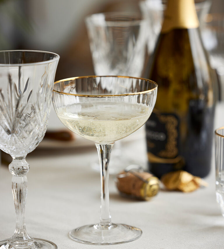 Jetz Kaufen Geschirr bei Illums Bolighus