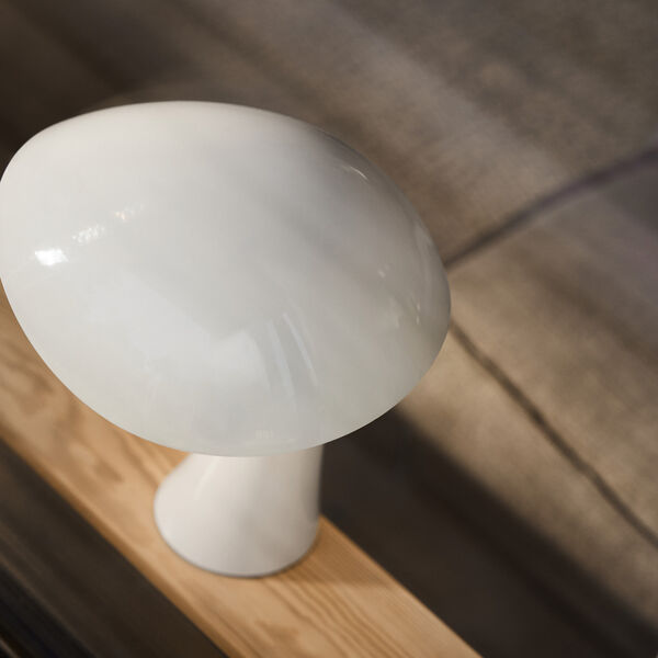 Rumee 220 Portable Lamp, cloud white, Louis Poulsen