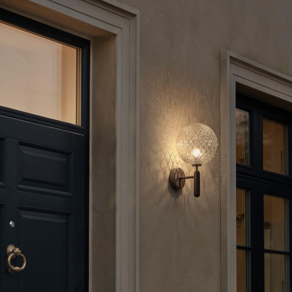 Miira Outdoor Wall Lamp, dark bronze/optic clear, Nuura