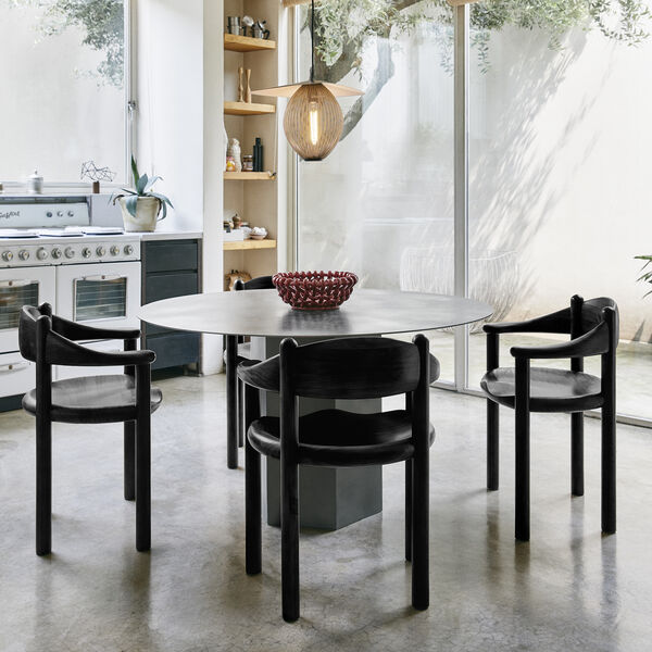 Daumiller Esszimmer-Armlehnstuhl, braun/schwarze Kiefer, GUBI