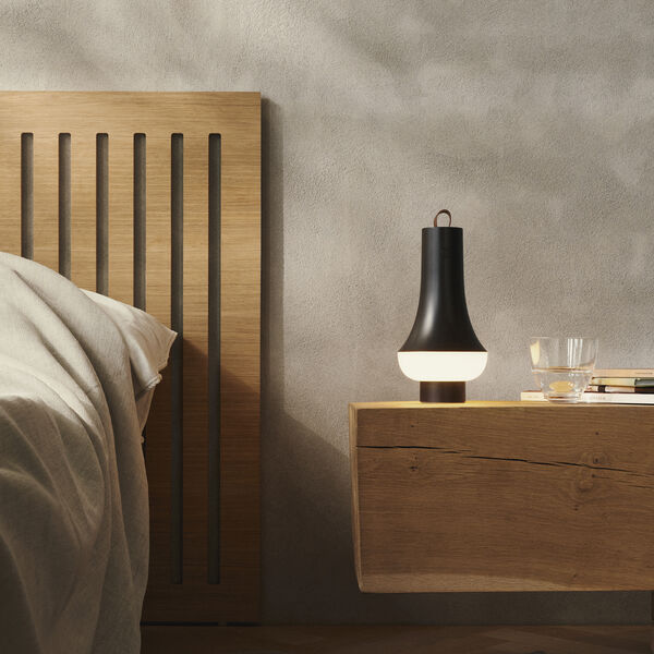 Tomoshi | Dark Brown | Tragbare Tischleuchte, Louis Poulsen