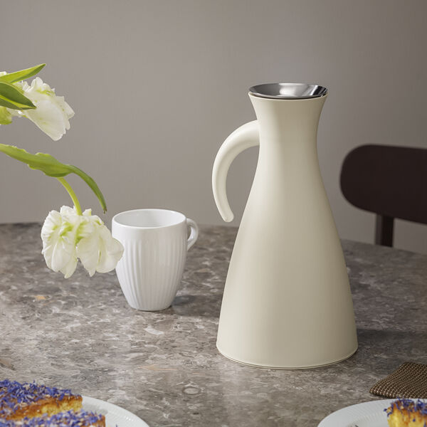 Vacuum Jug, coconut, Eva Solo