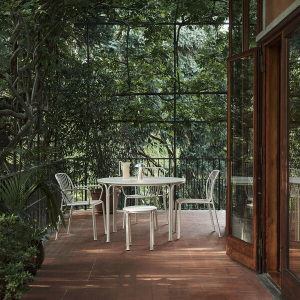 Thorvald SC98 Outdoor Dining Table, ivory, &Tradition