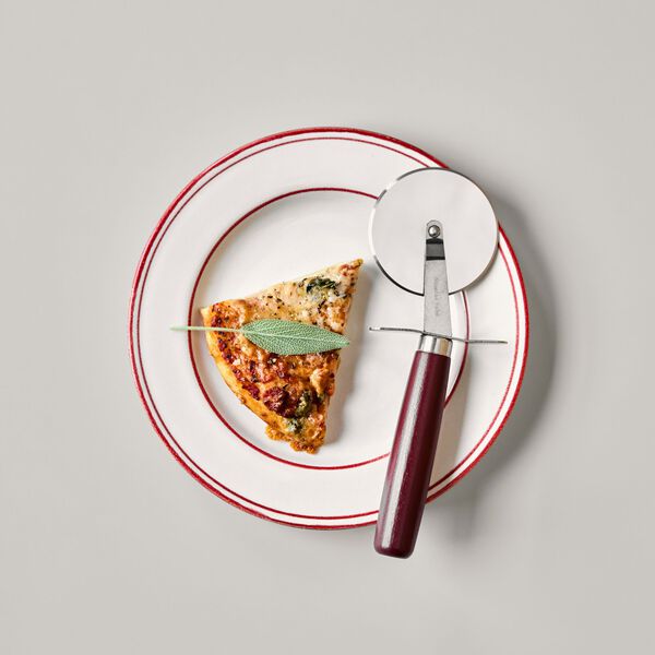 NVPizza Pizza wheel, red, Nicolas Vah&eacute;