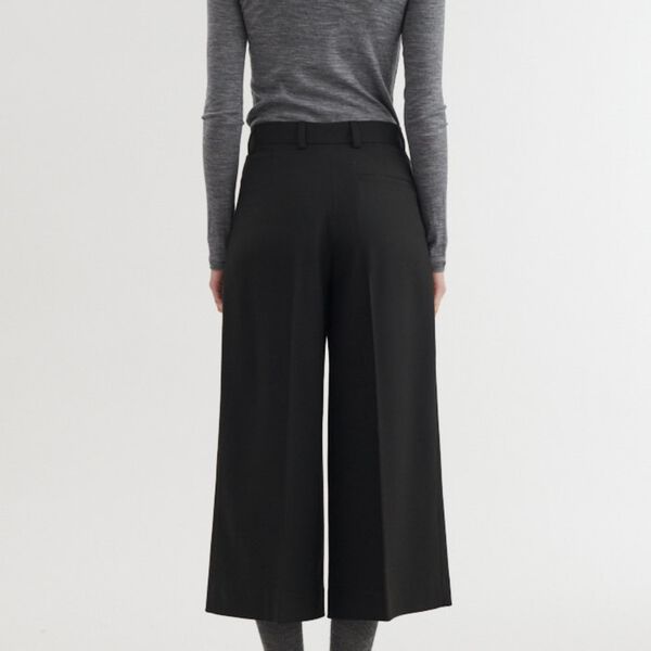 Marjo Cropped Pants, black, Basic Apparel