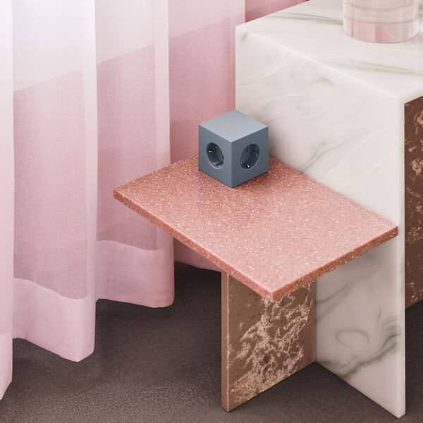 Quadrat 1 USB-C (30W), haifischblau, Avolt