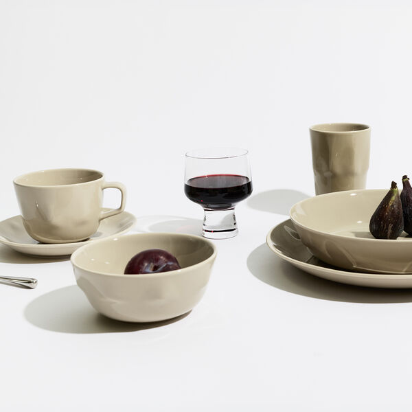 Solare plate deep &Oslash; 22 cm, sand, Iittala