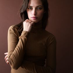 Turtleneck, almond, Serendipity