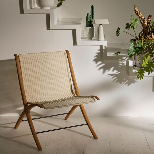 X HM10 Lounge Chair, &Tradition