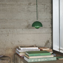 Flowerpot VP10 Pendant, signal green Flowerpot VP10 Pendant, signal green, &Tradition