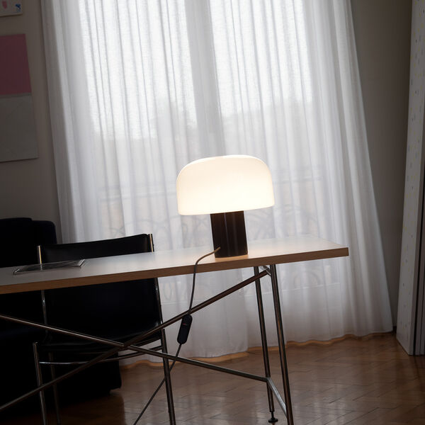 Bellhop Glas-Tischlampe, Cioko, Flos