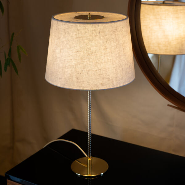 9205 Tischlampe, Messing/Leinwand, GUBI