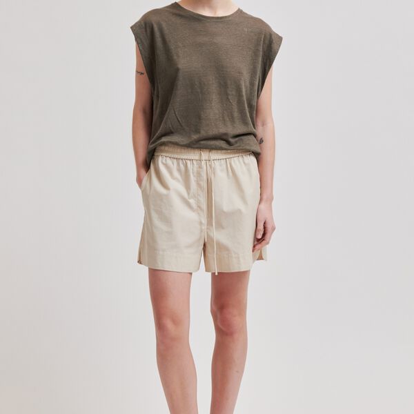 Peony Top, canteen, Second Female
