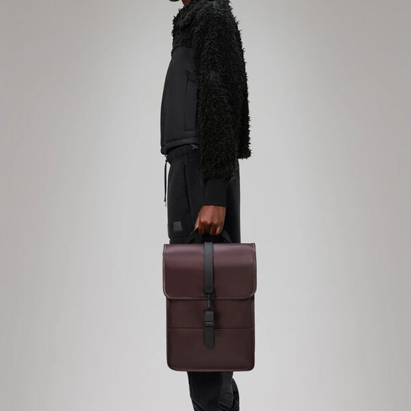 Backpack Mini, depth, Rains