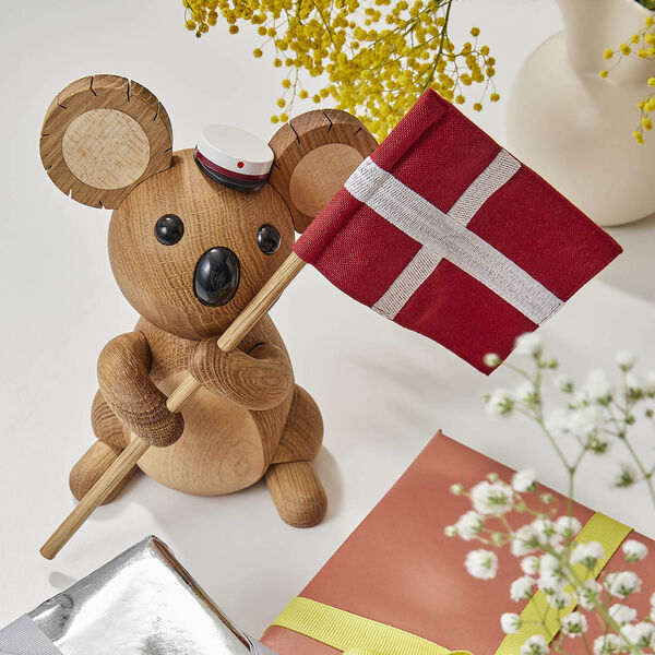 The Graduation Cap, bordeaux, Spring Copenhagen