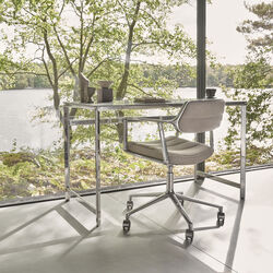 VIPP453 Swivel+ Stuhl mit Rollen, dunkler Sand/poliertes Aluminium, Vipp