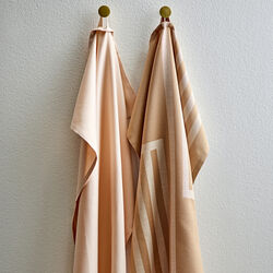 Reflection Tea Towel, warm taupe, Södahl