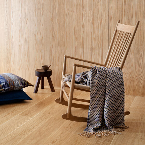 ISAK Throw, far away blue, R&oslash;ros Tweed