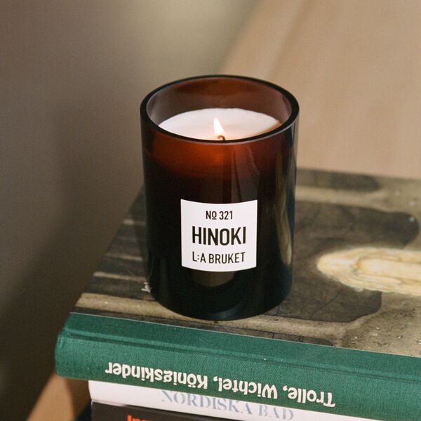 No. 321 Candle, hinoki, L:a Bruket
