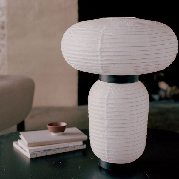 Formakami JH18 Table Lamp, ivory white, &Tradition