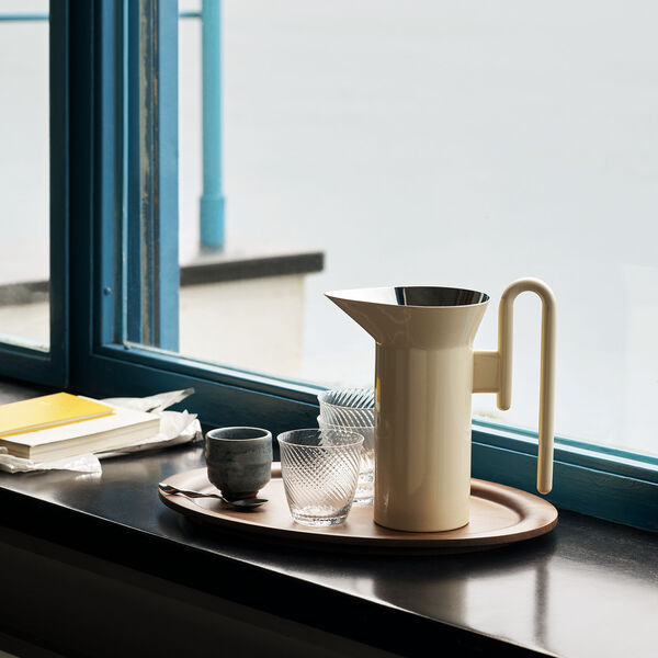 Momento JH38 Jug, ivory, &Tradition