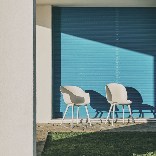 Bat Outdoor-Esszimmerstuhl, alabasterwei&szlig;, GUBI