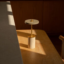 Asteria Move Mini tragbare Leuchte, clay travertine brass, UMAGE