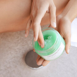 Body Salt Scrub Kiwi Mango, Tromborg