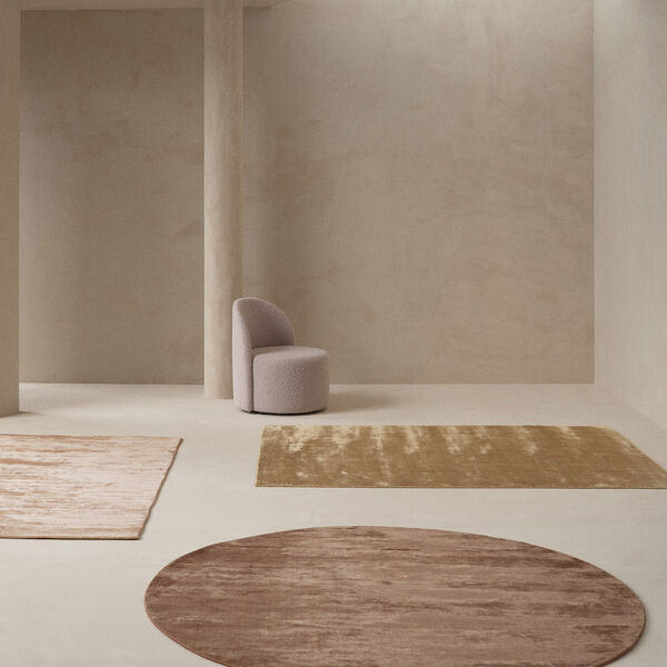 Lucens Rug, amber, Linie Design