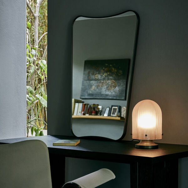 F.A. 33 Wandspiegel, schwarzes Messing, GUBI