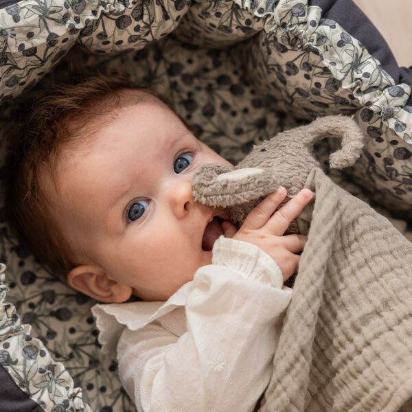 Finley the Elephant Comfort Blanket, gray, Sebra