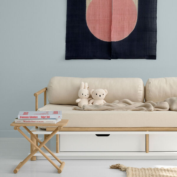 Chia Cushion, Dear April