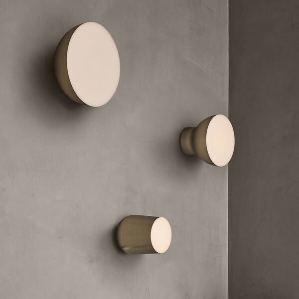 Passepartout JH11 Wall Lamp, brass Passepartout JH11 Wall Lamp, brass, &Tradition