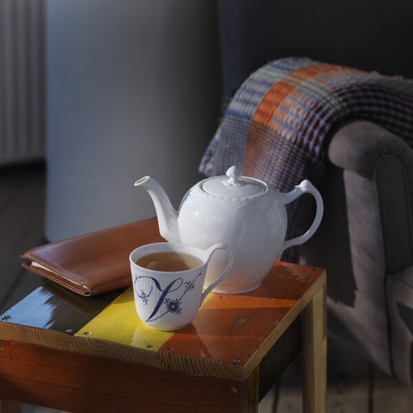 Alphabet-Becher V, Royal Copenhagen