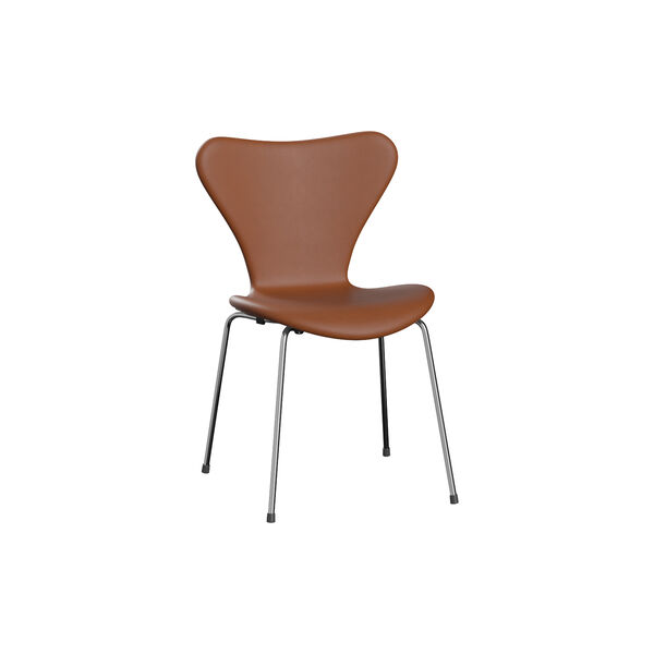 Series 7&trade; 3107 Fully Upholstered Chair, Essential walnut, Fritz Hansen