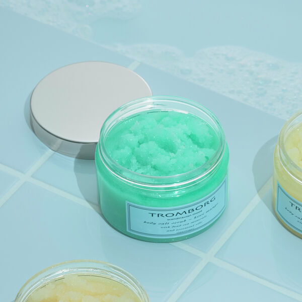 Body Salt Scrub Kiwi Mango, Tromborg
