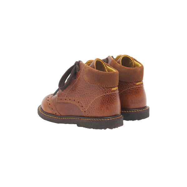 Klassischer Schn&uuml;rschuh mit Brogue-Details, Cognac, ANGULUS