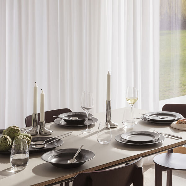 Legio Nova Dinner plate 25 cm, black, Eva Trio