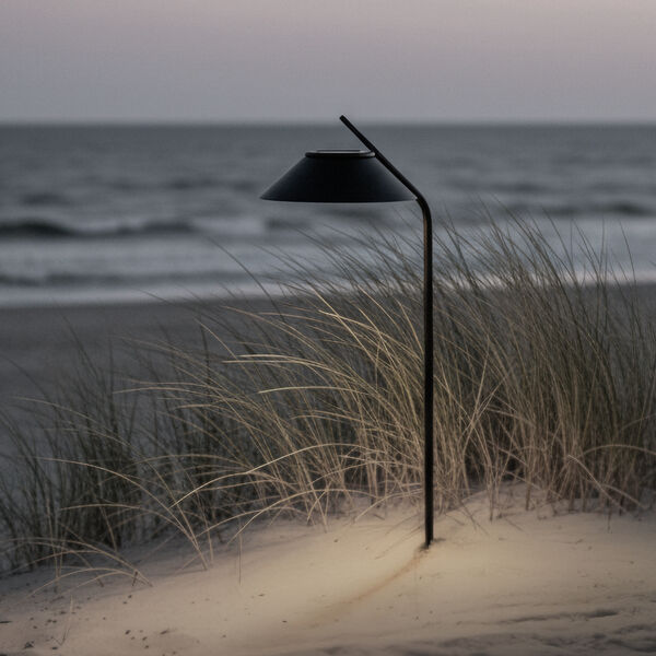 Vinkel LED solar spike lamp, black, Stelton