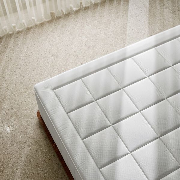 MUUN LITE KOMPLETTSET &ndash; MATRATZE, MATRATZENTOPPER UND NIEDRIGER HOLZRAHMEN, MUUN