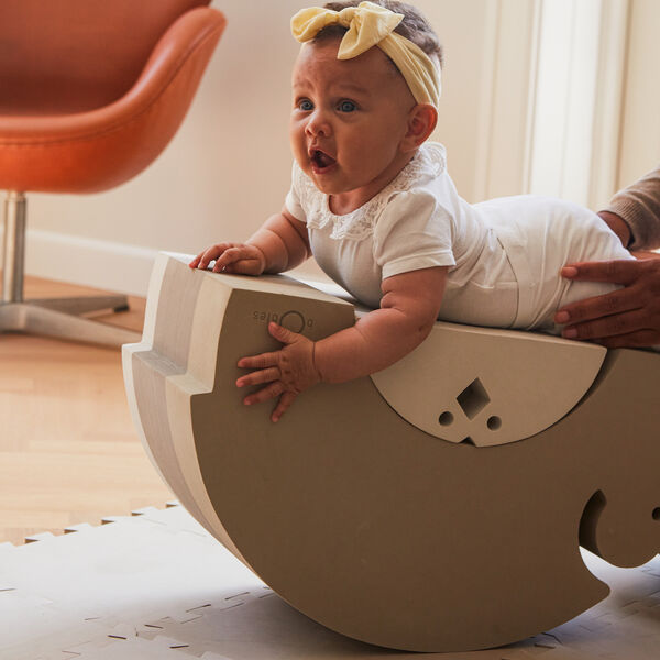 Huhn, sand grey, bObles