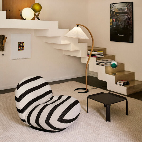 T877 Beistelltisch, mol&eacute;, GUBI