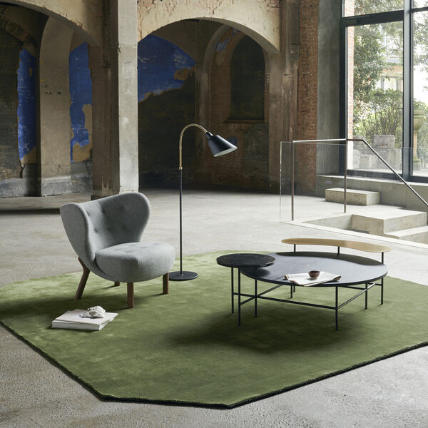 Bellevue AJ7 Floor Lamp, black/brass, &Tradition