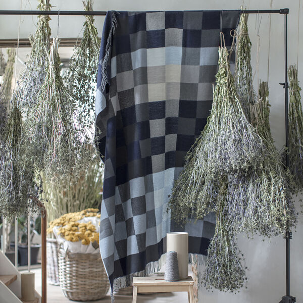 Plain Beat Throw, 01225 muted blues, Silkeborg Uldspinderi