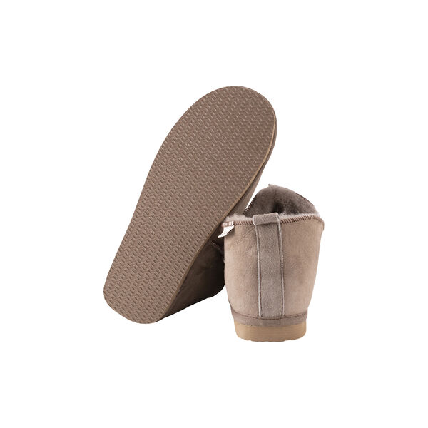 Annie Slippers, stone, Shepherd of Sweden