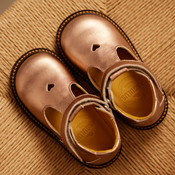 Klassischer Krabbelschuh mit Herzmotiv, Bronze-Metallic, ANGULUS