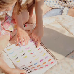 Glam Me Up Stickerbuch, blush, Konges Sløjd