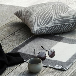 Flette Kissen, natur, R&oslash;ros Tweed