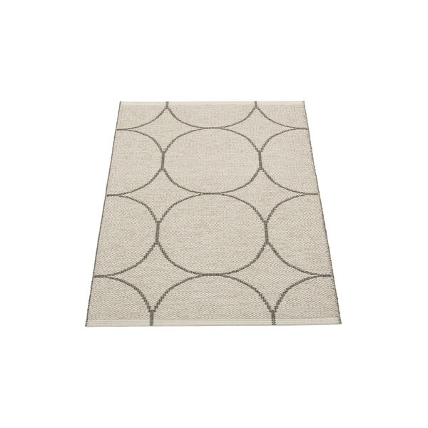 Boo Plastic Rug, charcoal/linen, Pappelina